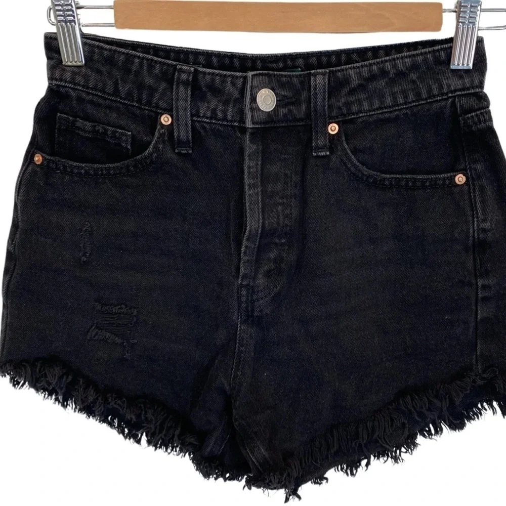 Wild Fable Women's Black Button Fly Frayed Hem Shorts Size 0